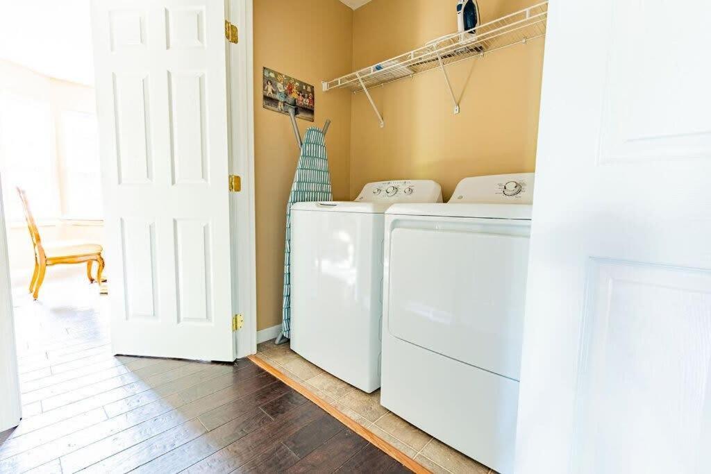 Cozy Pigeon Forge Home W Hot Tub Near River מראה חיצוני תמונה