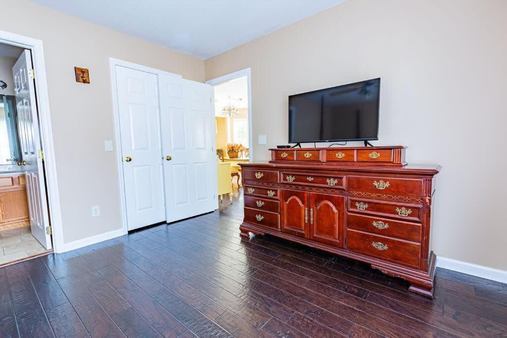 Cozy Pigeon Forge Home W Hot Tub Near River מראה חיצוני תמונה