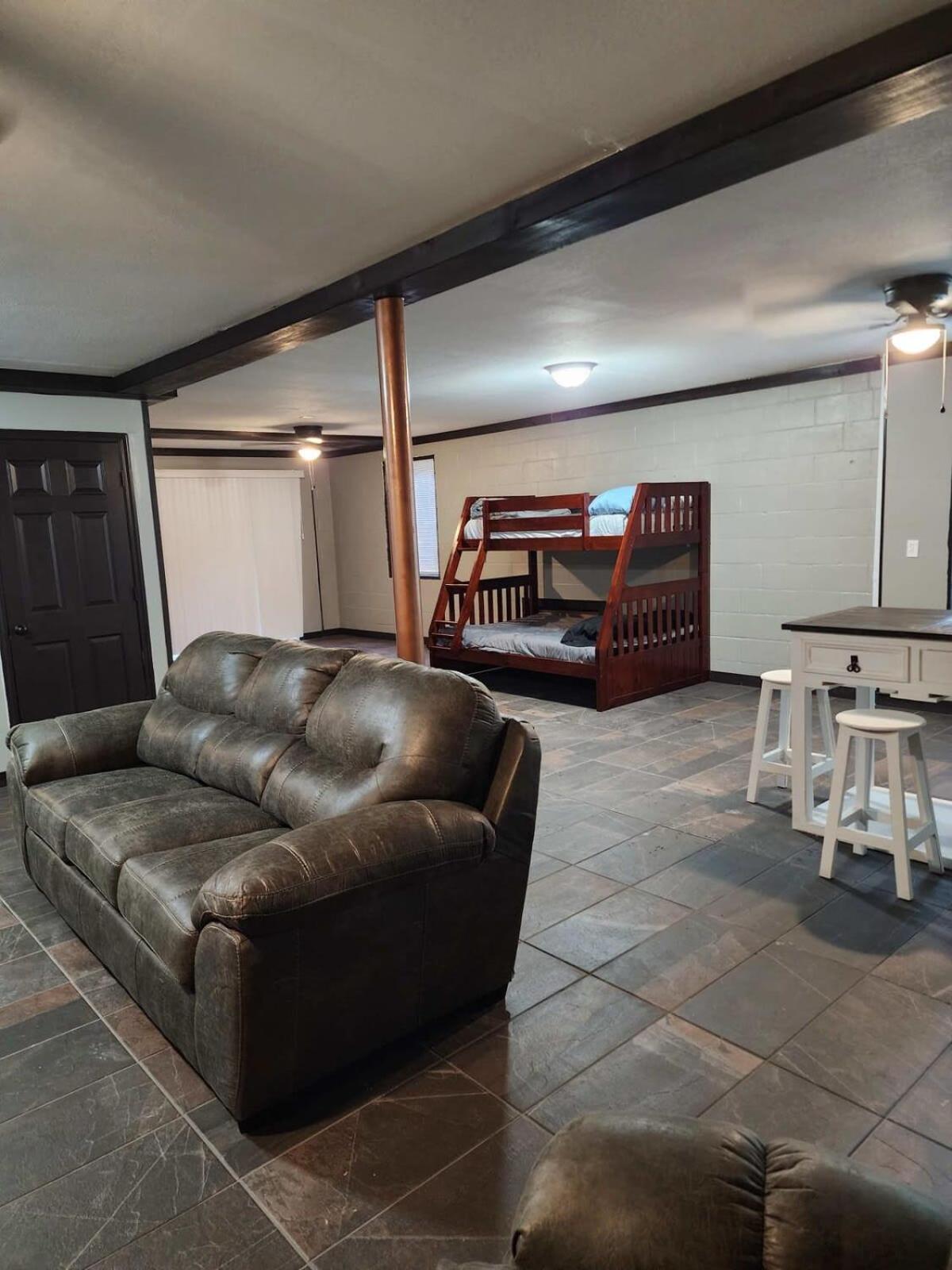 Cozy Pigeon Forge Home W Hot Tub Near River מראה חיצוני תמונה