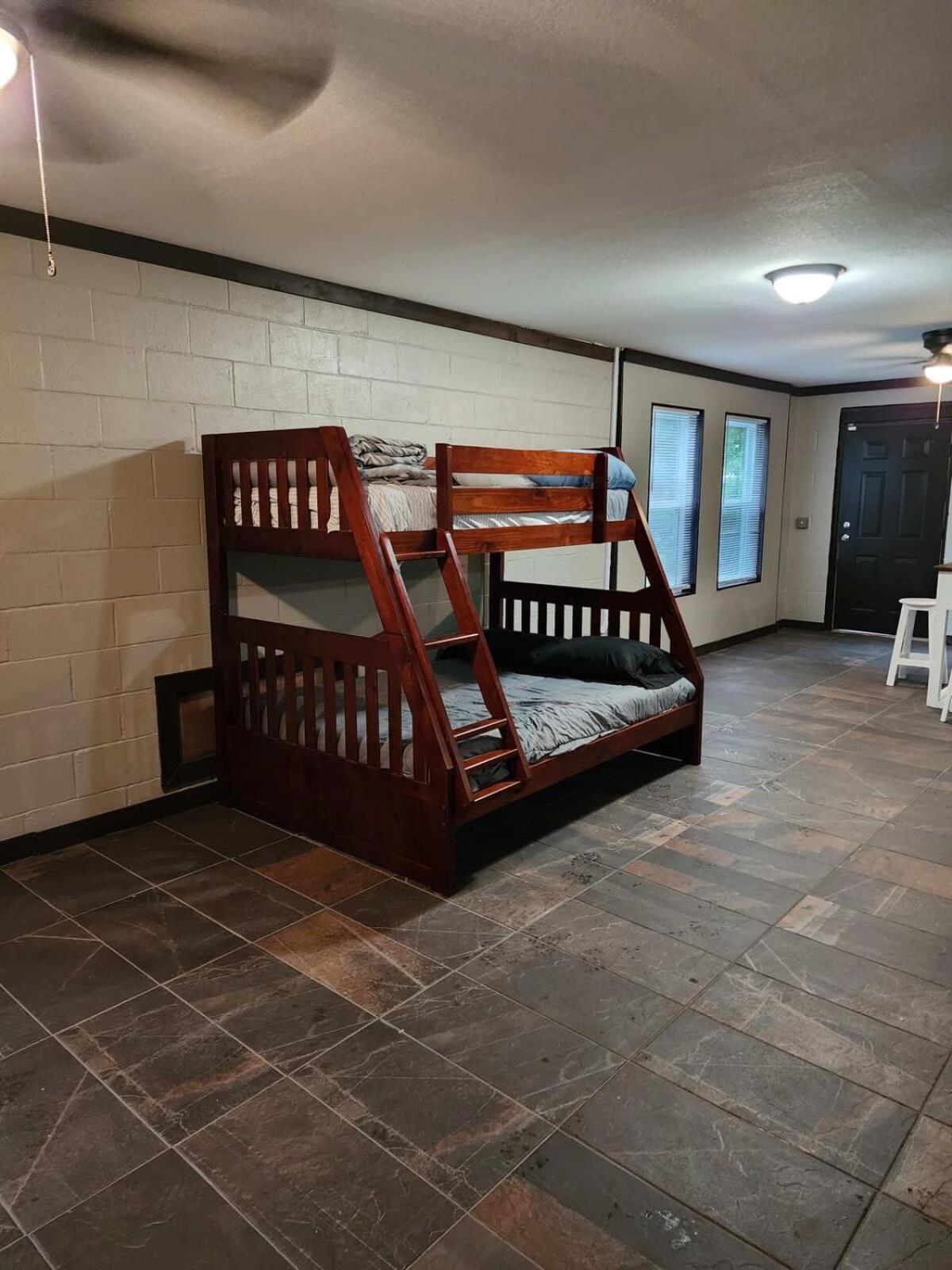 Cozy Pigeon Forge Home W Hot Tub Near River מראה חיצוני תמונה