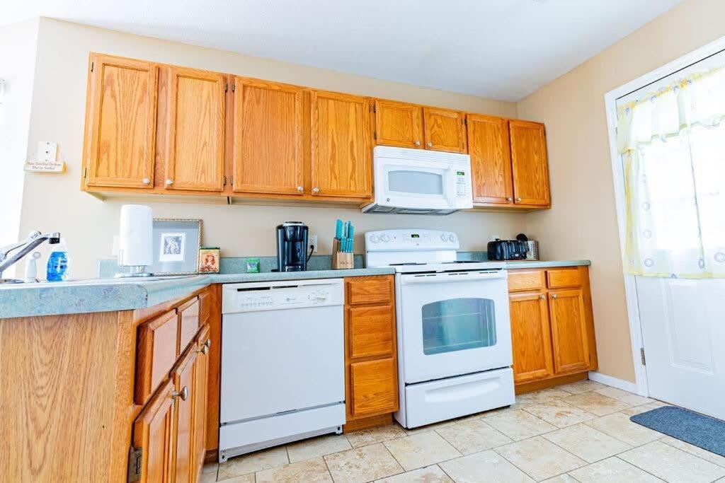 Cozy Pigeon Forge Home W Hot Tub Near River מראה חיצוני תמונה