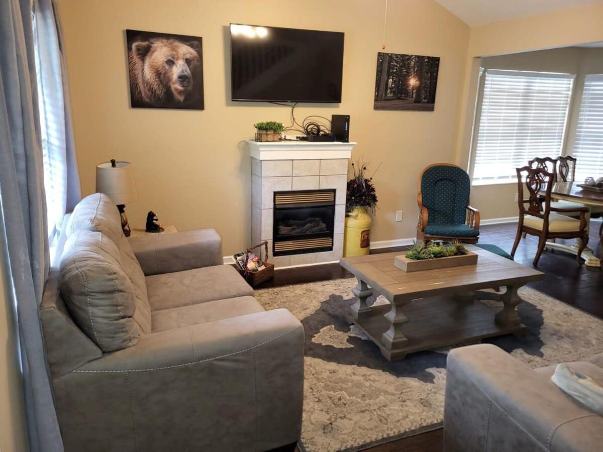 Cozy Pigeon Forge Home W Hot Tub Near River מראה חיצוני תמונה